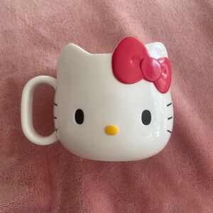NWOT Hello Kitty 240ml Face Mug with Cute Red Bow